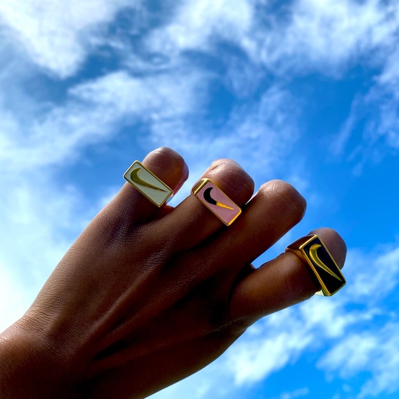 Nike Rings - Picture 3 of 9